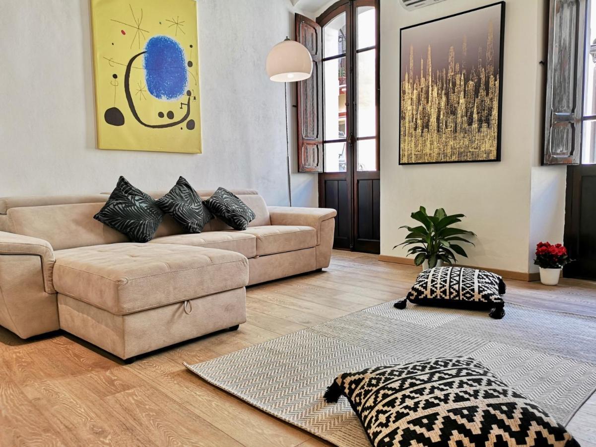 Nel Cuore Del Centro Storico Con Comfort E Stile Apartment Iglesias Luaran gambar