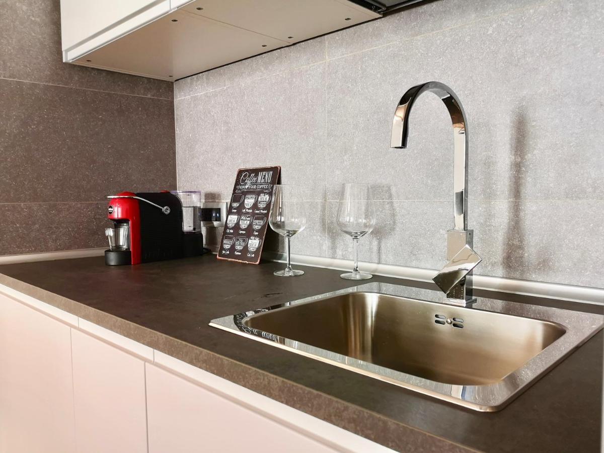 Nel Cuore Del Centro Storico Con Comfort E Stile Apartment Iglesias Luaran gambar