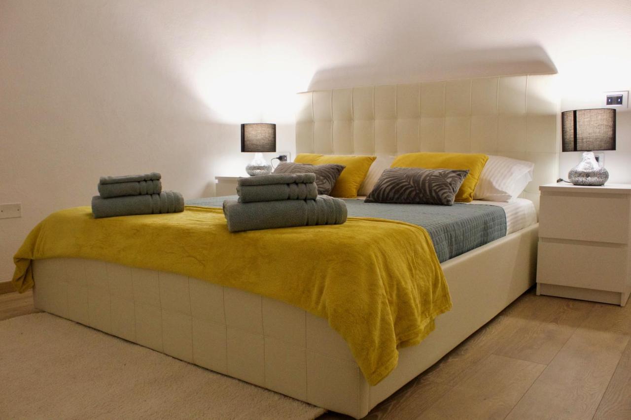 Nel Cuore Del Centro Storico Con Comfort E Stile Apartment Iglesias Luaran gambar