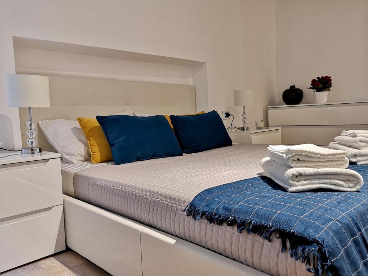 Nel Cuore Del Centro Storico Con Comfort E Stile Apartment Iglesias Luaran gambar